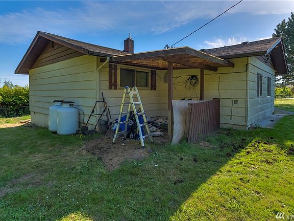 3rd image of 1165 Wildwood Dr
