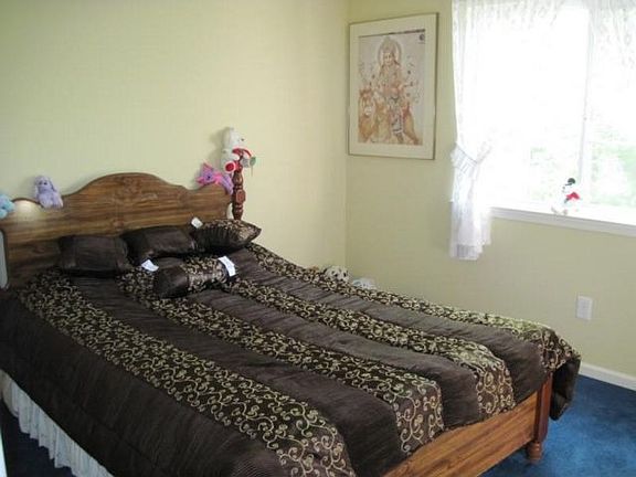 4th image of 9 Connelly Ave