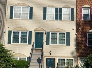 18 Colgate Dr, Newark, NJ 07103