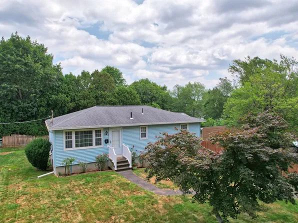 14 Charlotte Street, Watertown, CT 06779