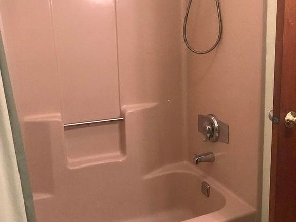 5th image of 125 Capstan Ave