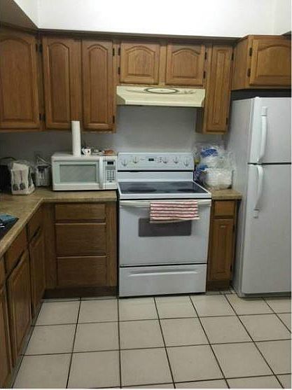 2nd image of 4222 Riverside Dr APT 3