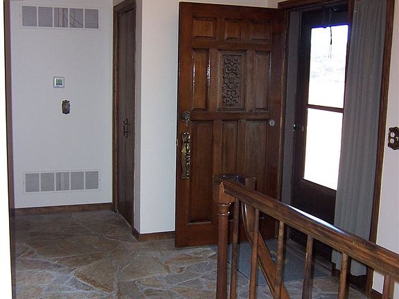 3rd image of 1809 Fairway Dr