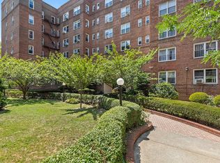 99-31 64th Ave APT E9, Rego Park, NY 11374