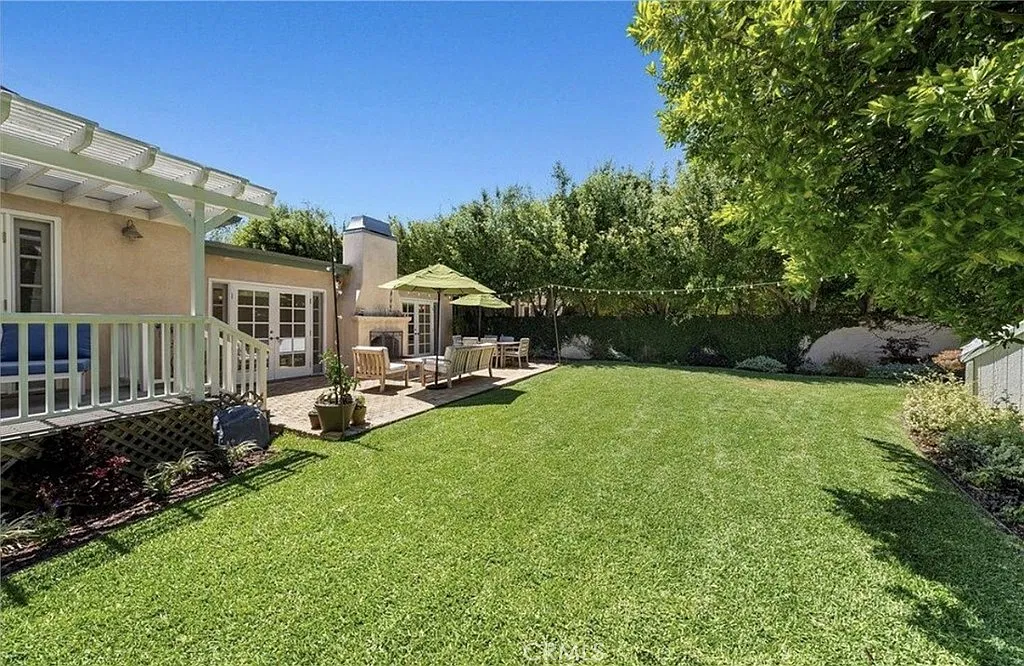 3 bed, 2364 sqft, $7,650 — Photo 4