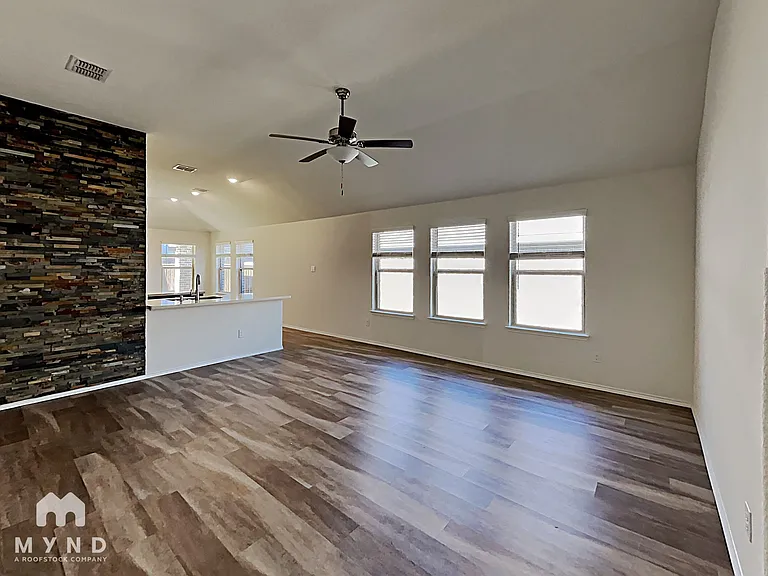 2436 Dolostone Dr — Photo 2