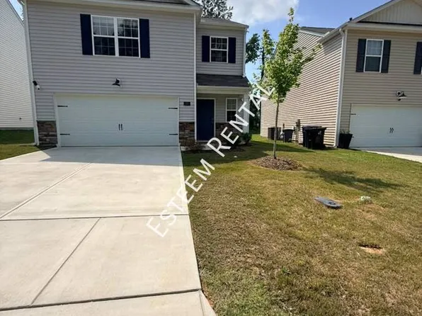 135 Palm Dr, Sanford, NC 27332