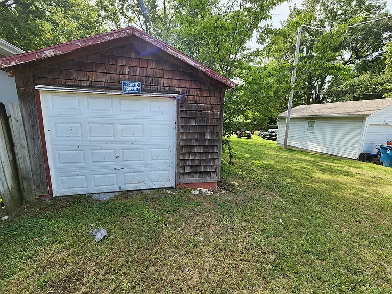 939 S Fort Ave — Photo 22