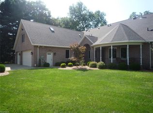 3908 1st Ave, Vienna, WV 26105