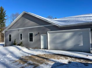 18844 Dans Pl, Lake Ann, MI 49650