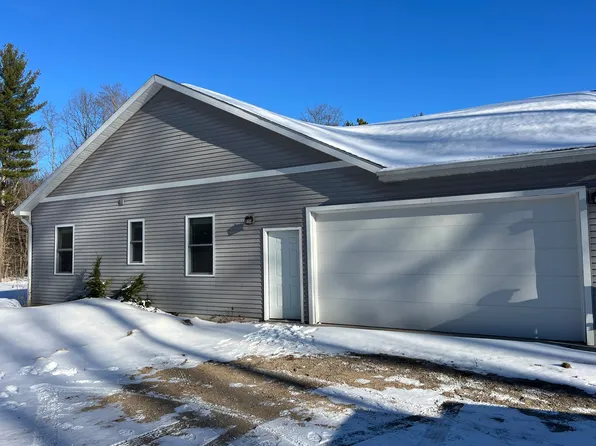 18844 Dans Pl, Lake Ann, MI 49650