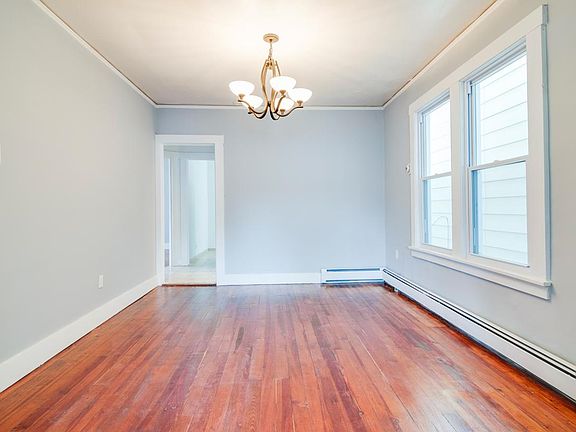 4th image of 46 Whittlesey Ave #1