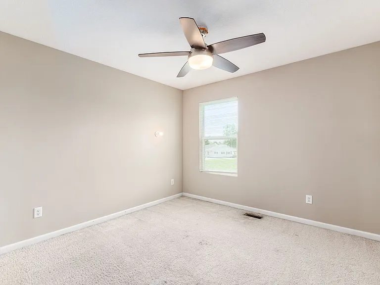 5642 Coventry Ct — Photo 40