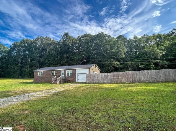 204 Hillside Cir, Iva, SC 29655