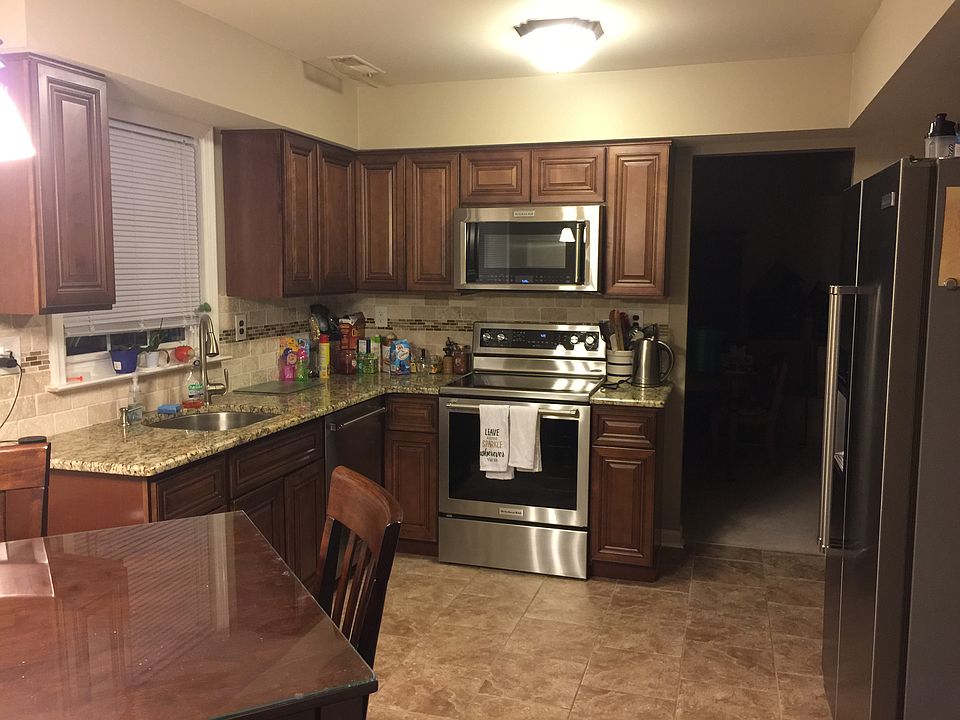 2nd image of 11 Oleander Ct