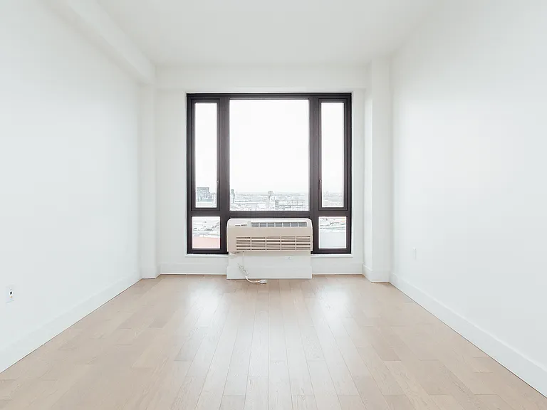 635 5th Ave #1106 — Photo 5