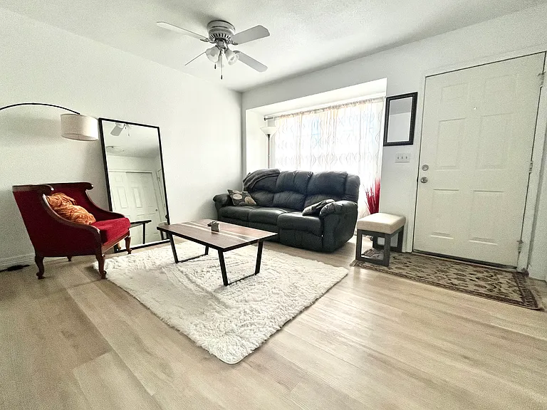 13176 Alcott Pl — Photo 2