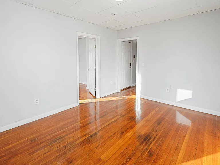 3 Allen St — Photo 9