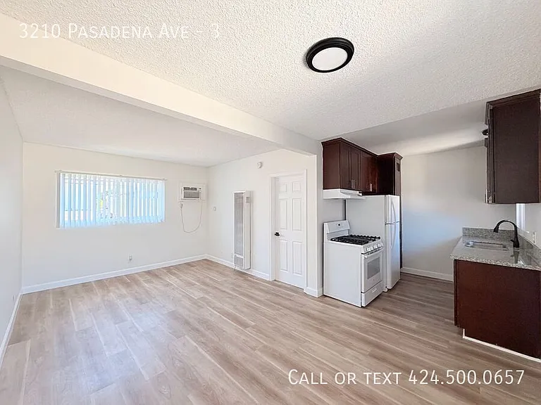 3210 Pasadena Ave #3 — Photo 1