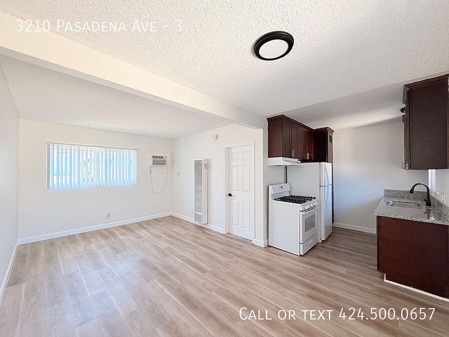 1st image of 3210 Pasadena Ave #3