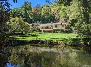 1213 Bull Pen Rd, Cashiers, NC 28717