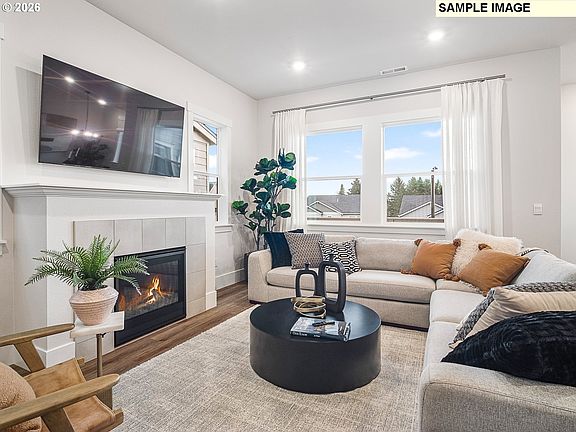 4th image of 18033 SW Howlock Ave