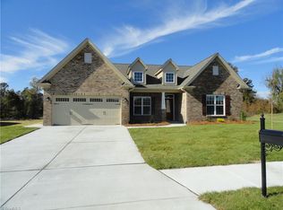 2839 Fallin Ct, High Point, NC 27262