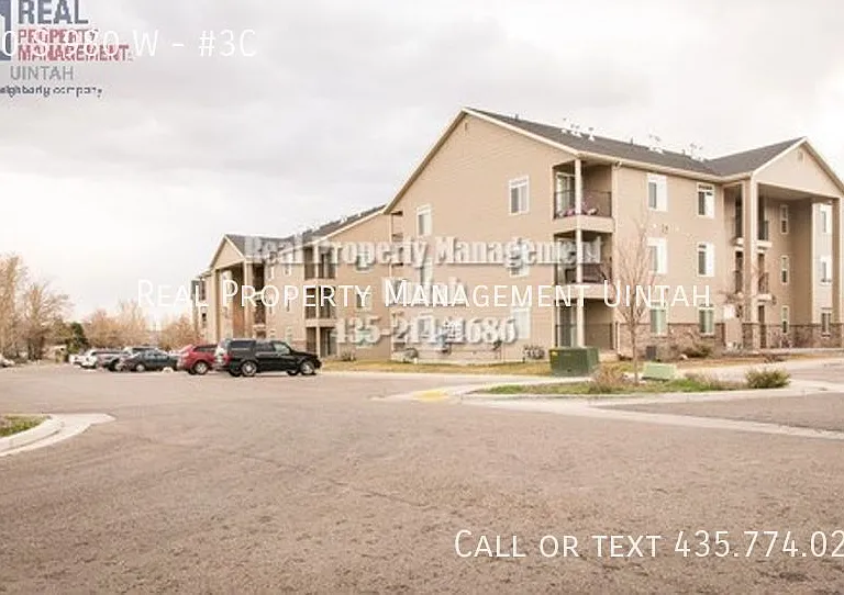 390 980 #3C — Photo 1