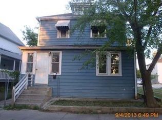 419 Powell Ave, Waukegan, IL 60085