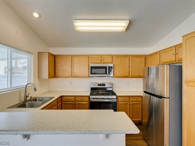 8216 Ogee Dr — Photo 16