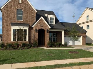 913 Sapphire Dr, Murfreesboro, TN 37128