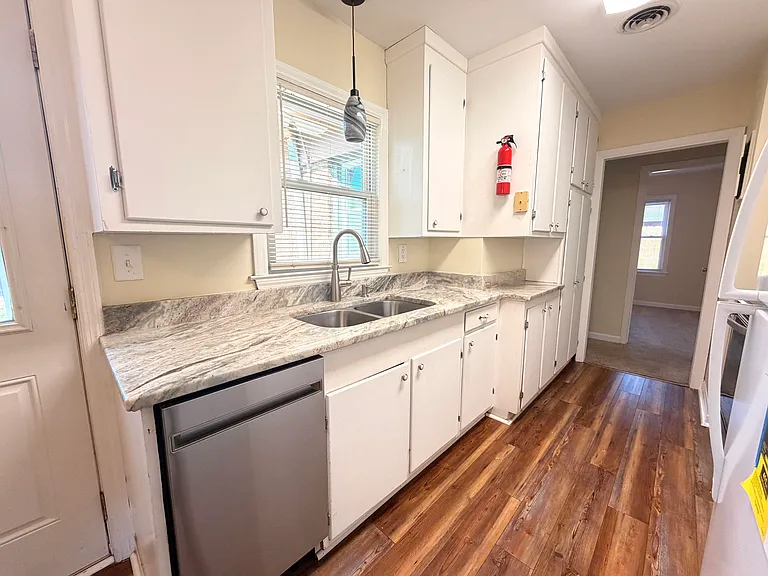 639 Windermere Blvd #B — Photo 7