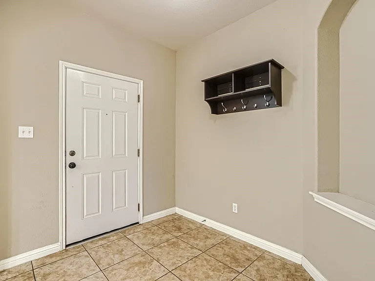 210 Arrowhead Trl — Photo 4
