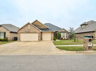 18520 Haslemere Ln, Edmond, OK 73012