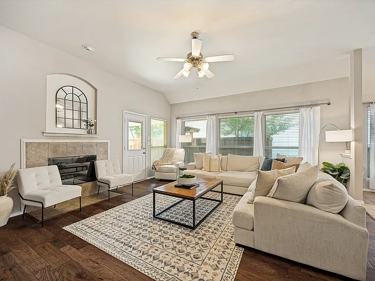 9716 Hedge Bell Dr — Photo 10