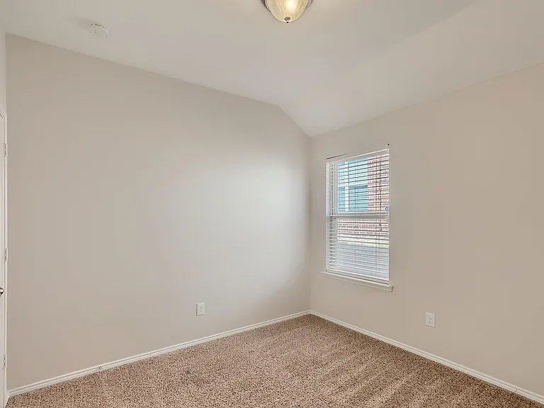 1270 Lasso Dr — Photo 16