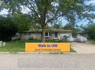 1405 Starview Dr, Cedar Falls, IA 50613