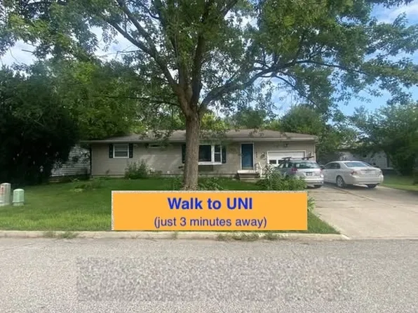 1405 Starview Dr, Cedar Falls, IA 50613