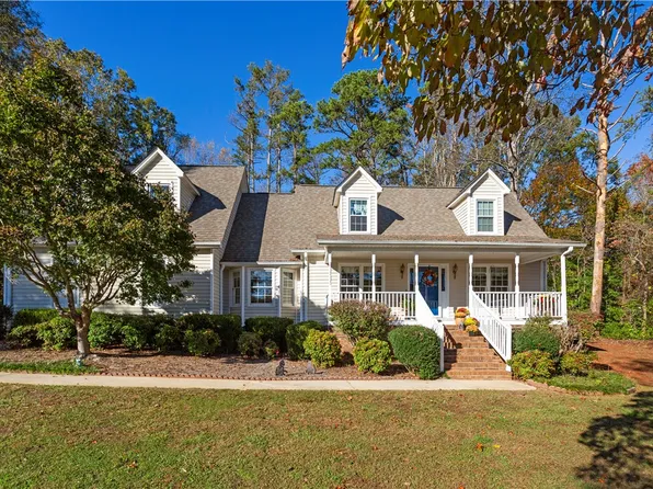 109 Chartwell Point Rd, Seneca, SC 29672