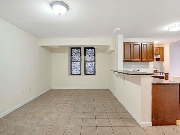 3rd image of 574 W End Ave #Bml