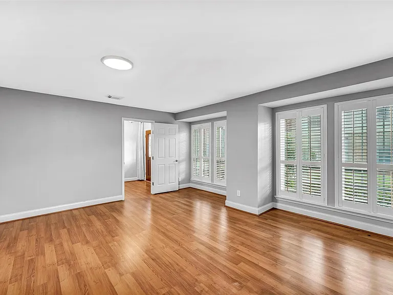 1553 W Sam Houston Pkwy S — Photo 6