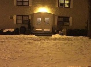 13706 68th Dr, Flushing, NY 11367