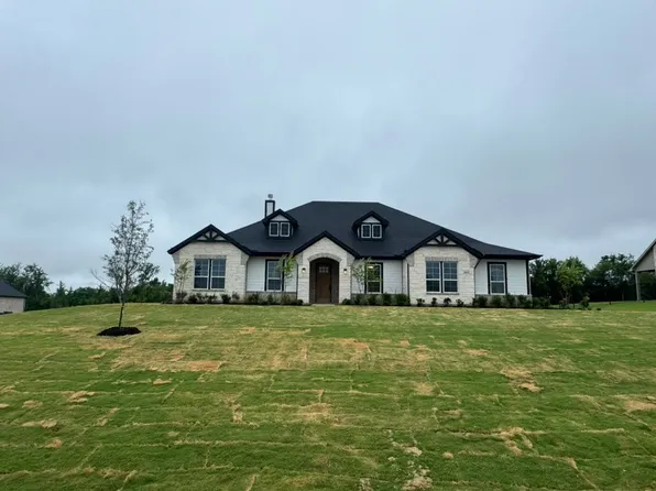 411 Indian Creek Rd, Van Alstyne, TX 75495