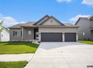 6609 S 210th Ave, Elkhorn, NE 68022