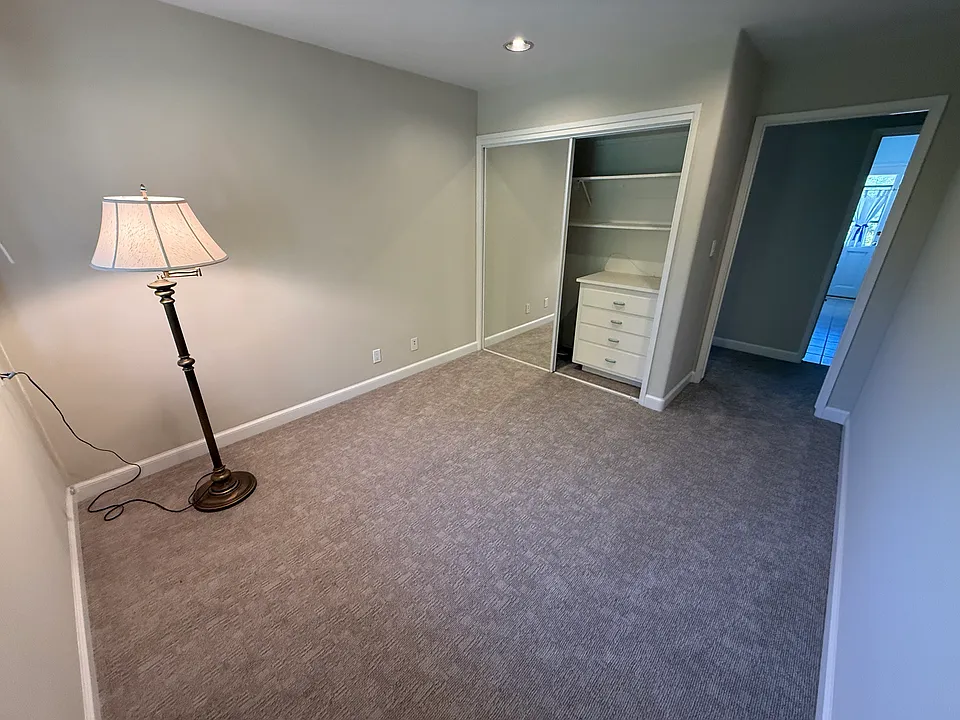 6 Francisco Dr