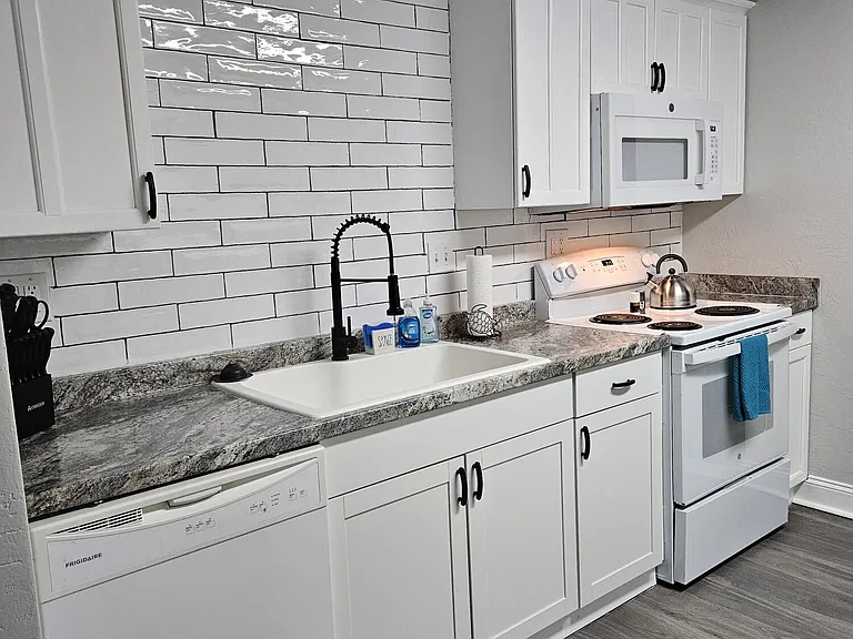 62 River Shore Dr — Photo 8