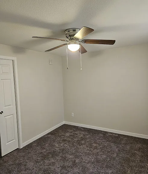 721 Collyer St #1-6 — Photo 5