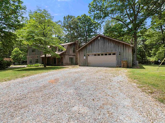 2nd image of 1120 McFadden Dr