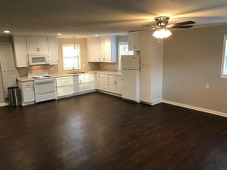 431 Oak Ave — Photo 4