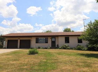 5990 E Spicerville Hwy, Eaton Rapids, MI 48827